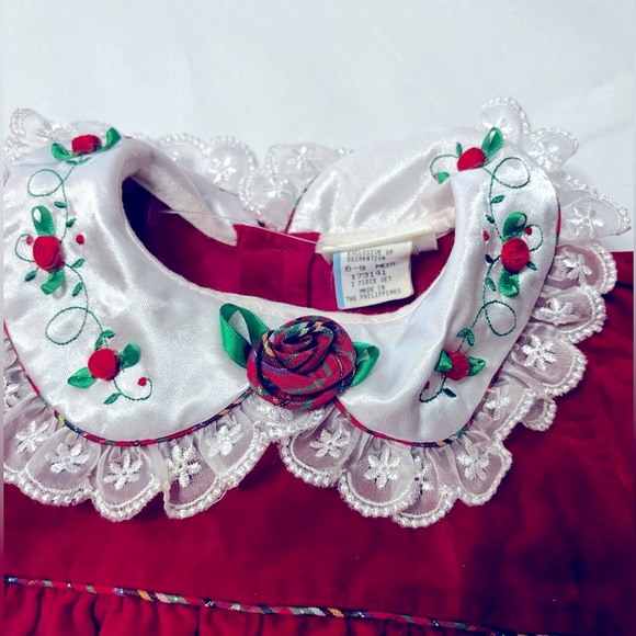 B.T. KIDS RED VELVET TODDLER CHRISTMAS ROMPER ROSETTE COLLAR SZ 6-9 MO. - Picture 4 of 14
